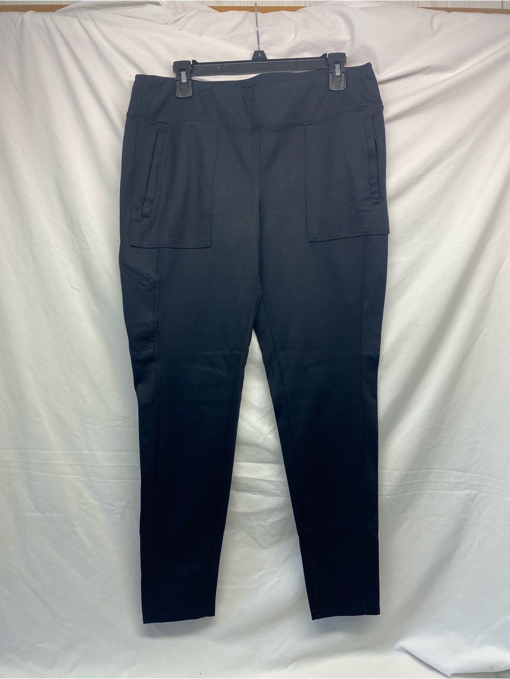 Women’s Ridgecut Toughwear Black Ponte Cargo Ankle Pants size Large; AC-00027